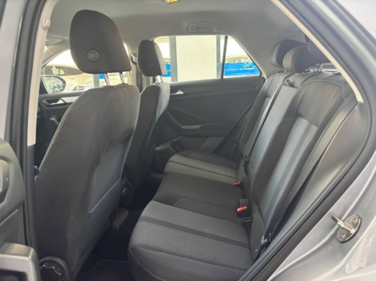 Volkswagen T-Roc 2.0 tdi Life 150cv dsg (12)