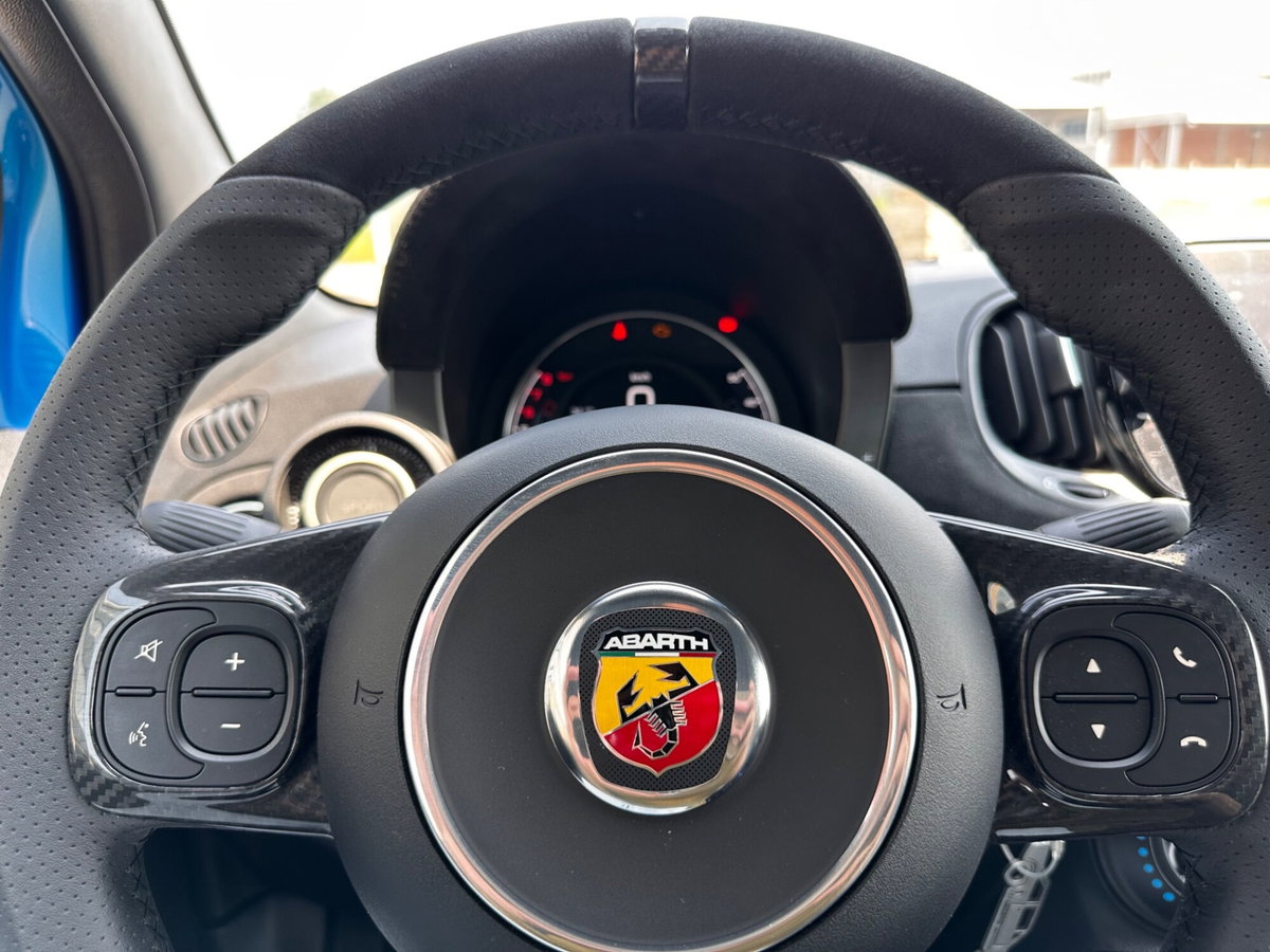Abarth 695 695 1.4 Turbo T-Jet 180 CV Tributo 131 Rally (14)