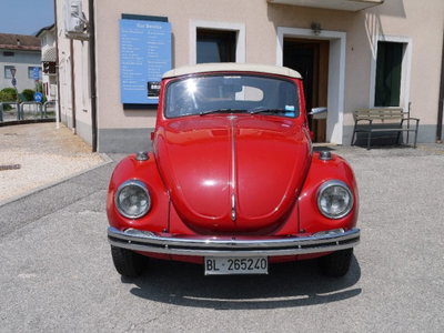 Volkswagen Maggiolino Cabrio 1.2 TSI Design (6)