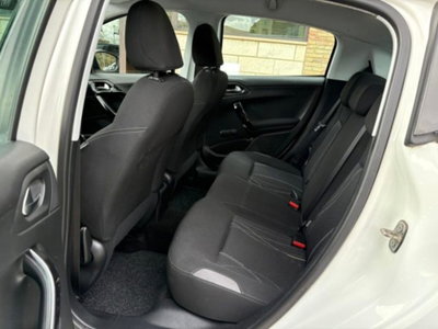 Peugeot 208 82 5 porte Touch (8)