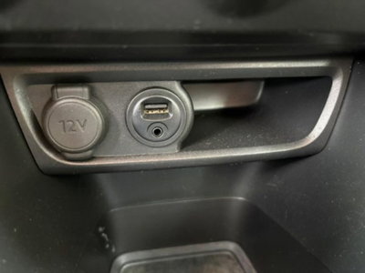Peugeot 208 82 5 porte Touch (9)