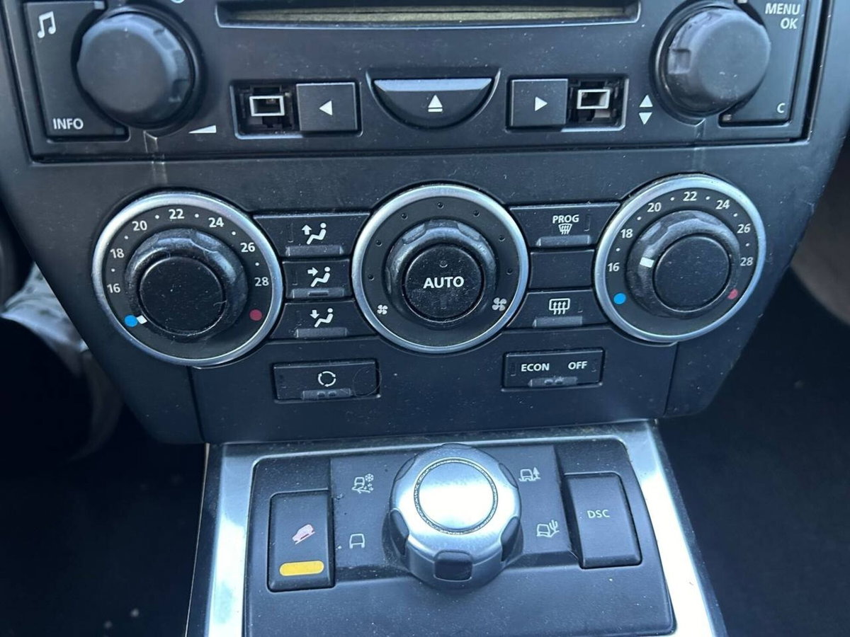 Land Rover Freelander 2.2 TD4 S.W. E (17)