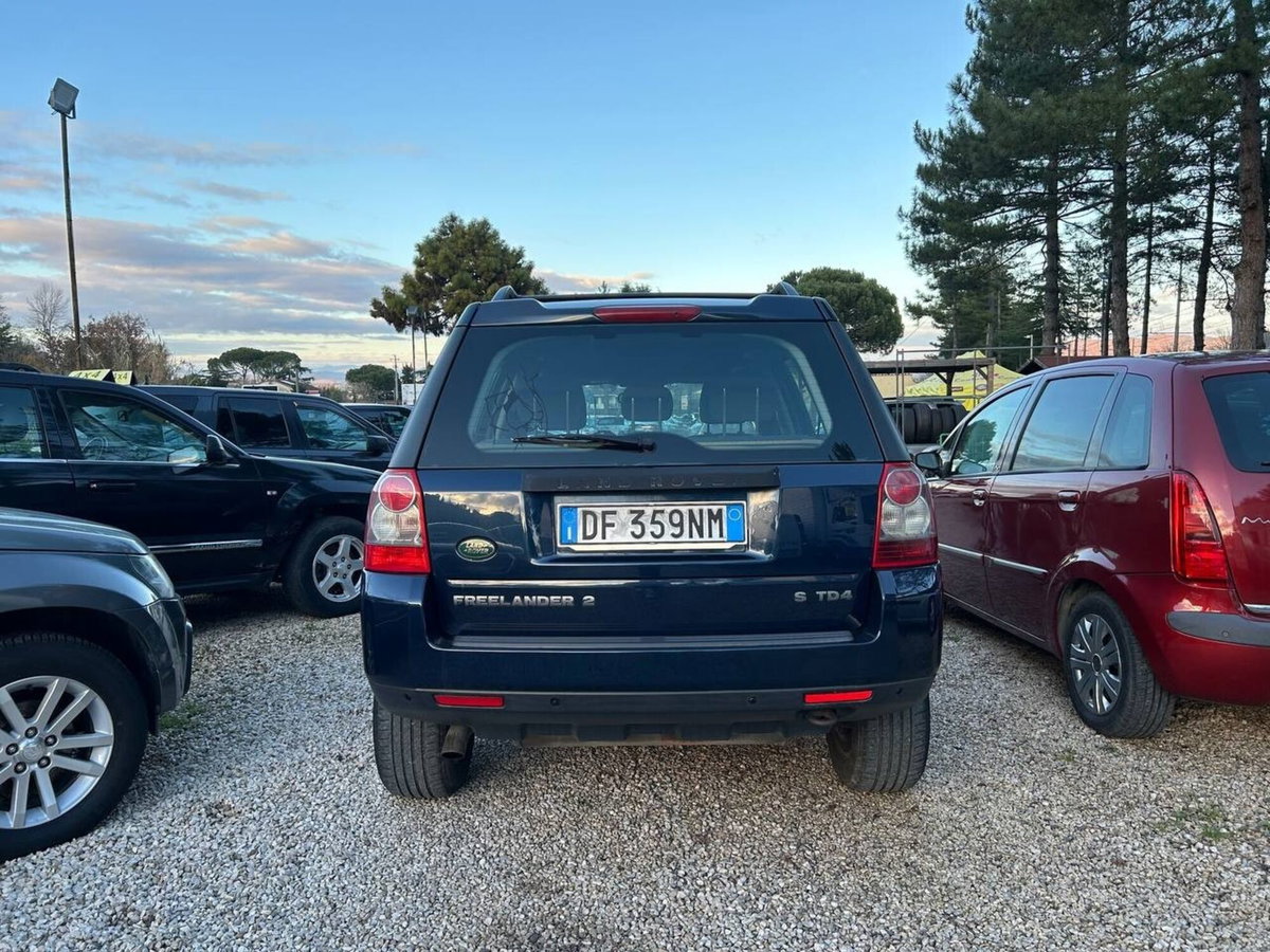 Land Rover Freelander 2.2 TD4 S.W. E (5)