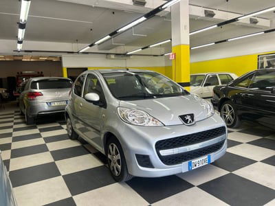 Peugeot 107 68CV 5p. Sweet Years usata