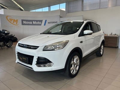 Ford Kuga 2.0 TDCI 150 CV S&S 4WD Powershift Titanium usata