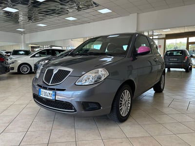 Lancia Ypsilon 1.2 Versus usata