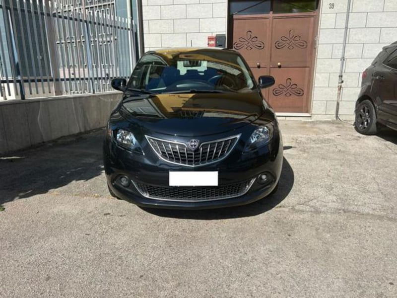 Lancia Ypsilon 1.0 FireFly 5 porte S&S Hybrid Gold Plus