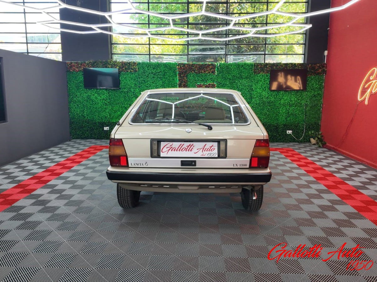 Lancia Delta LX (5)