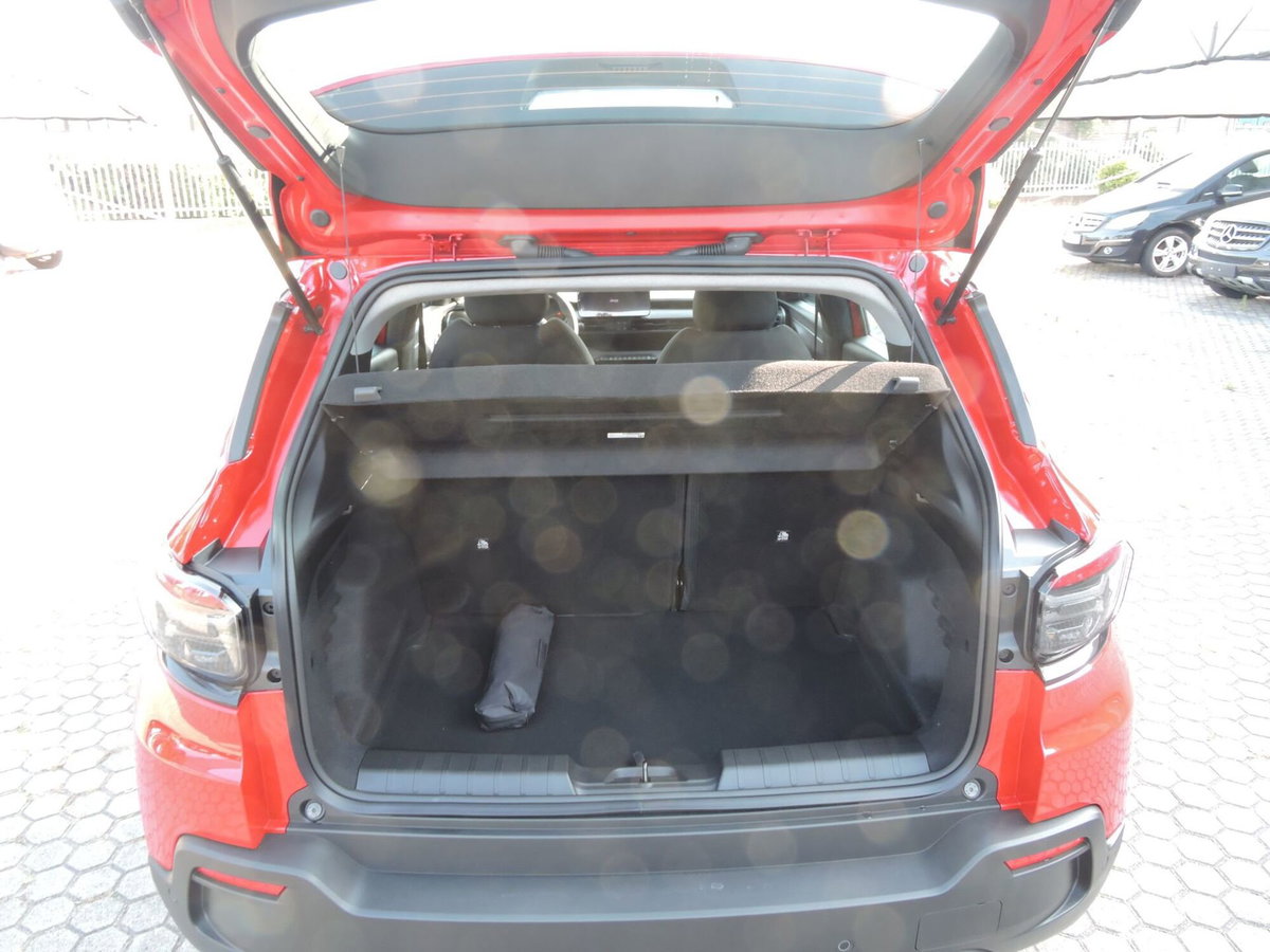 Jeep Avenger 1.2 turbo Longitude fwd 100cv (8)