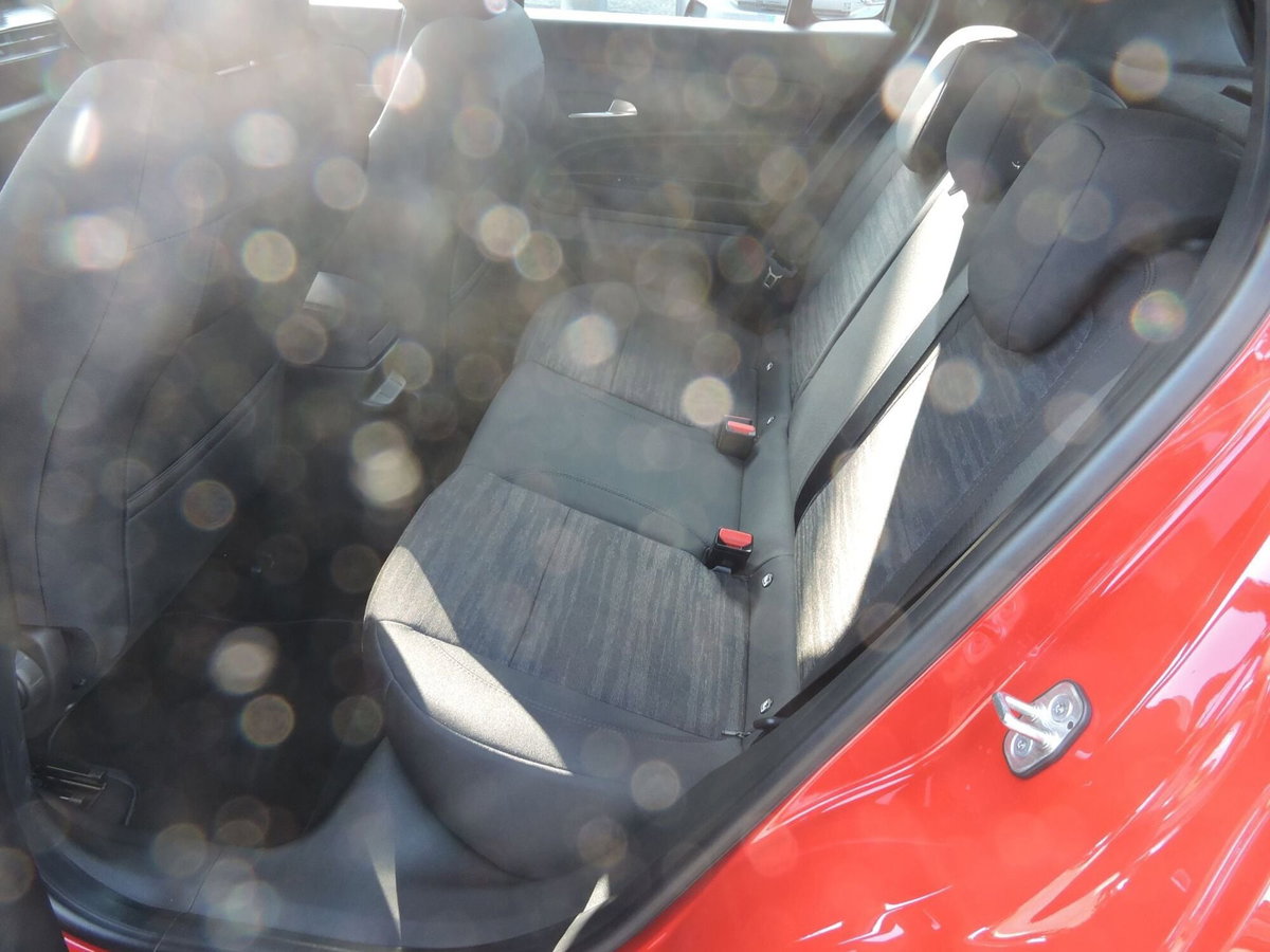 Jeep Avenger 1.2 turbo Longitude fwd 100cv (9)