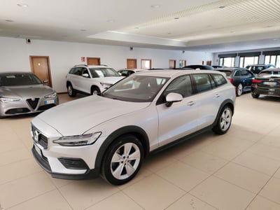 Volvo V60 Cross Country D4 usata