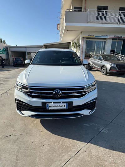 Volkswagen Tiguan 2.0 TDI 150 CV SCR DSG 4MOTION R-Line usata