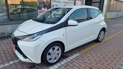 Toyota Aygo 1.0 VVT-i 69 CV 5 porte x-play usata