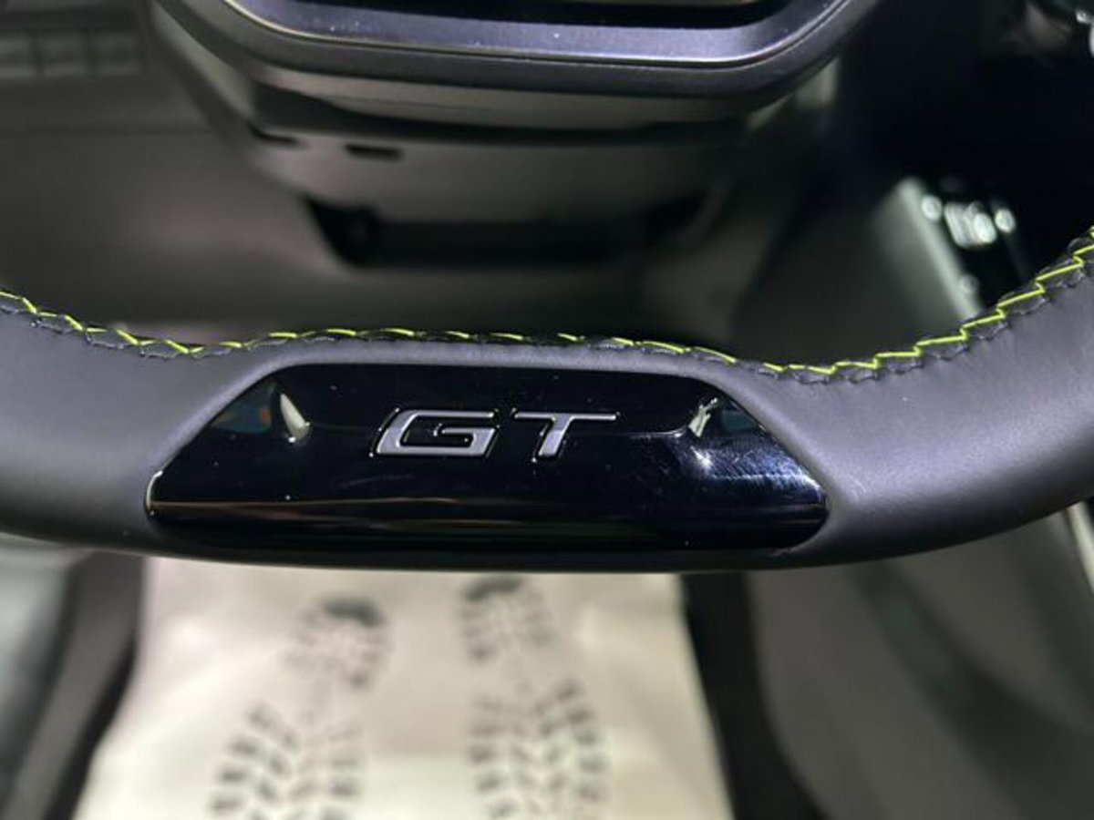 Peugeot 2008 50 kWh GT (11)