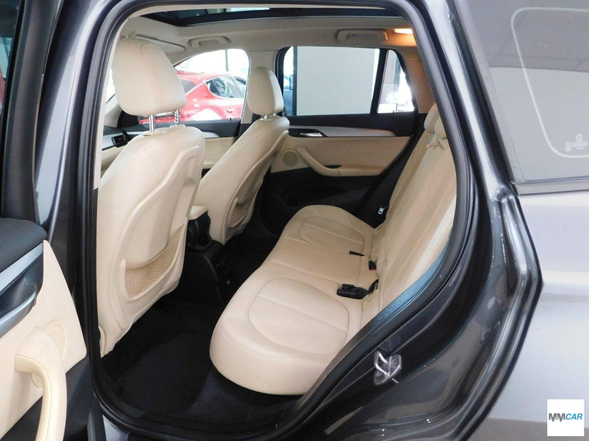 BMW X1 sDrive18d Advantage (14)
