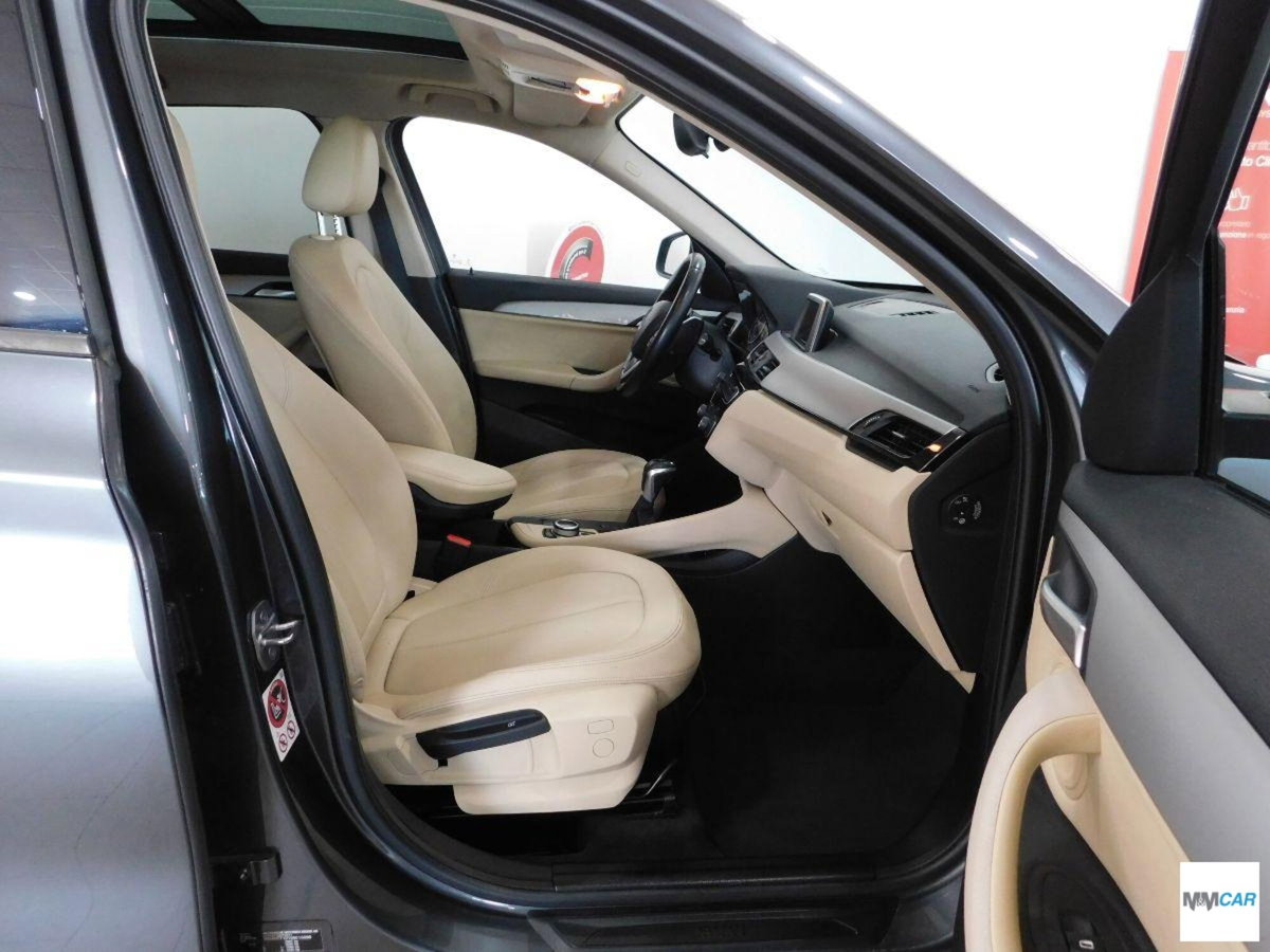 BMW X1 sDrive18d Advantage (15)