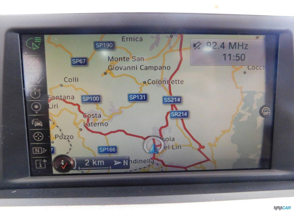 BMW X1 sDrive18d Advantage (9)