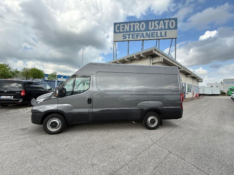Iveco Daily Telaio 35S18 3.0 Hpt PM Cabinato