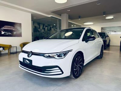 Volkswagen Golf Variant 2.0 TDI SCR DSG Style usata
