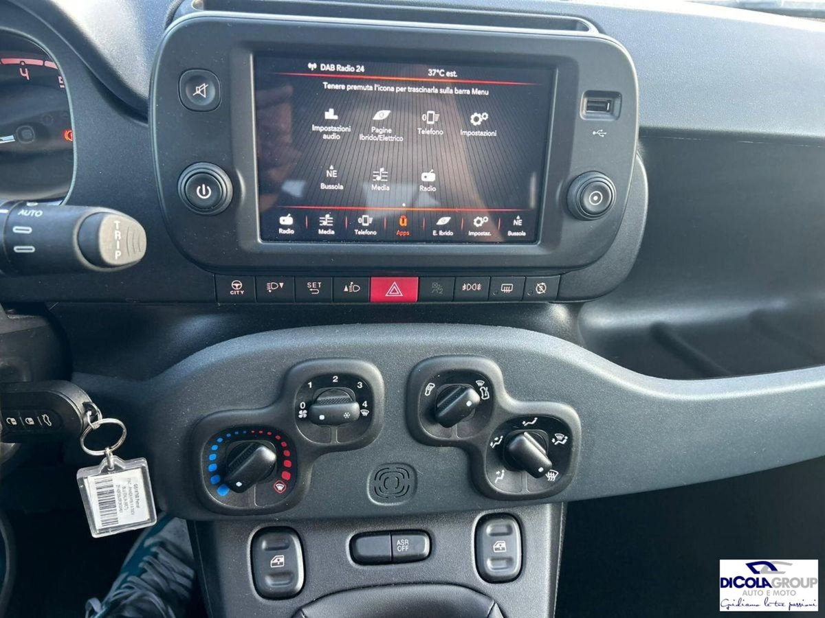 Fiat Panda 1.0 FireFly S&S Hybrid City Cross (10)