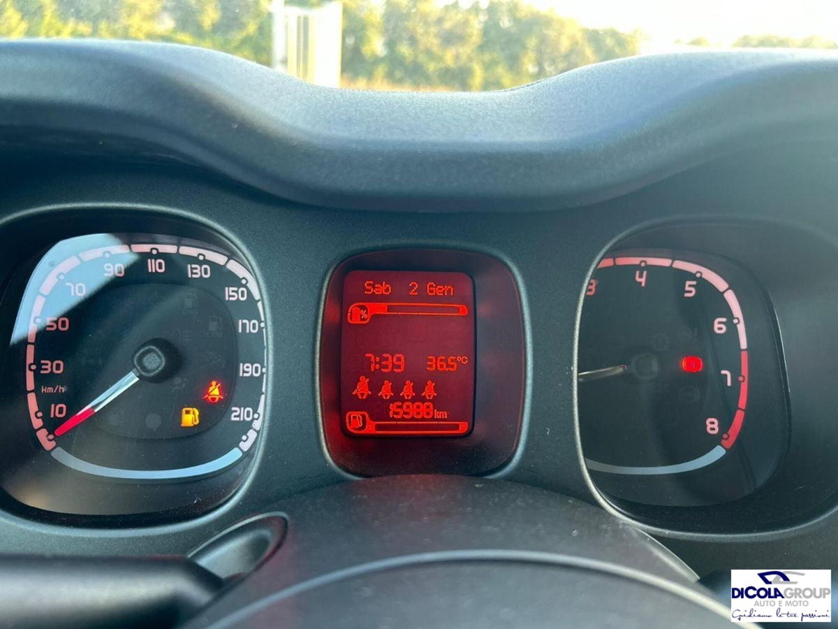 Fiat Panda 1.0 FireFly S&S Hybrid City Cross (12)