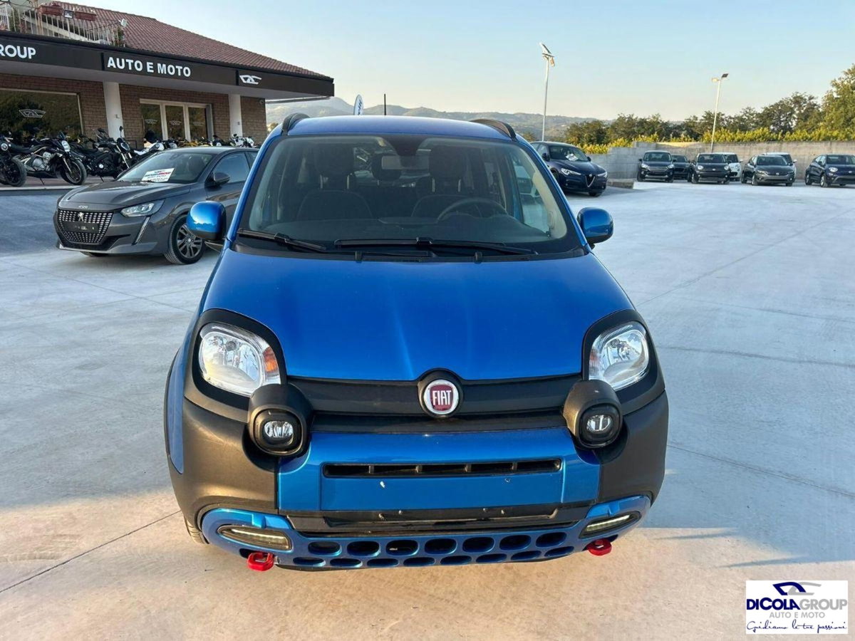 Fiat Panda 1.0 FireFly S&S Hybrid City Cross (2)