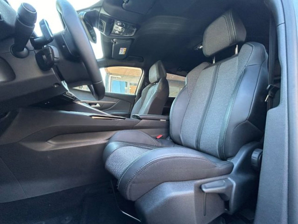 Peugeot 5008 1.5 bluehdi Allure Pack s&s 130cv eat8 (14)