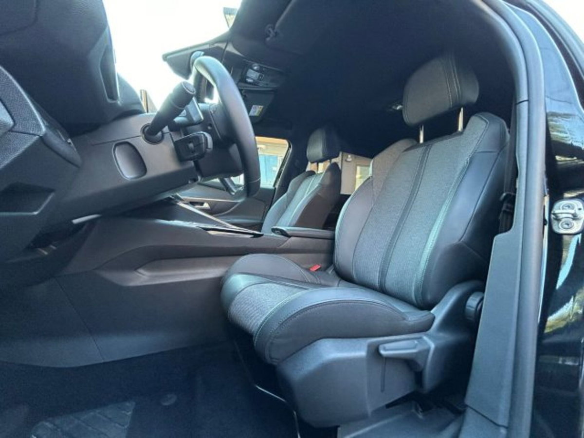 Peugeot 5008 1.5 bluehdi Allure Pack s&s 130cv eat8 (14)