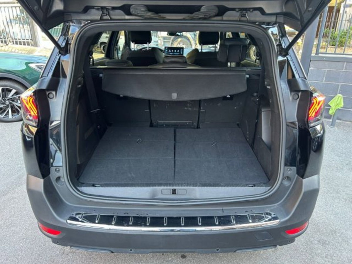 Peugeot 5008 1.5 bluehdi Allure Pack s&s 130cv eat8 (17)