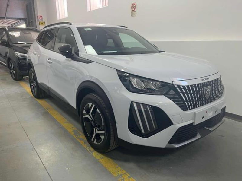 Peugeot 2008 PureTech 100 S&S Allure Pack
