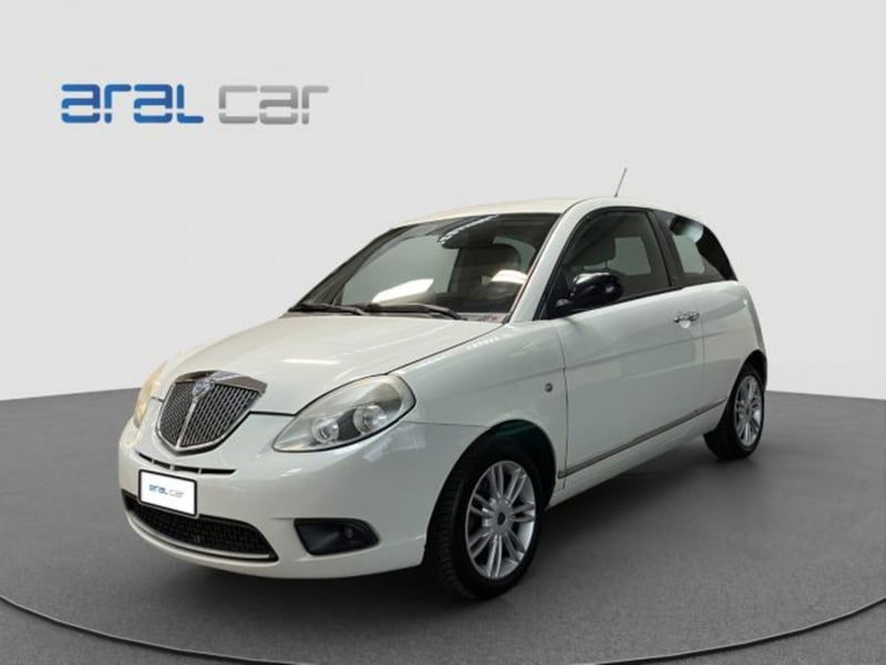 Lancia Ypsilon 1.2 69 CV Unyca