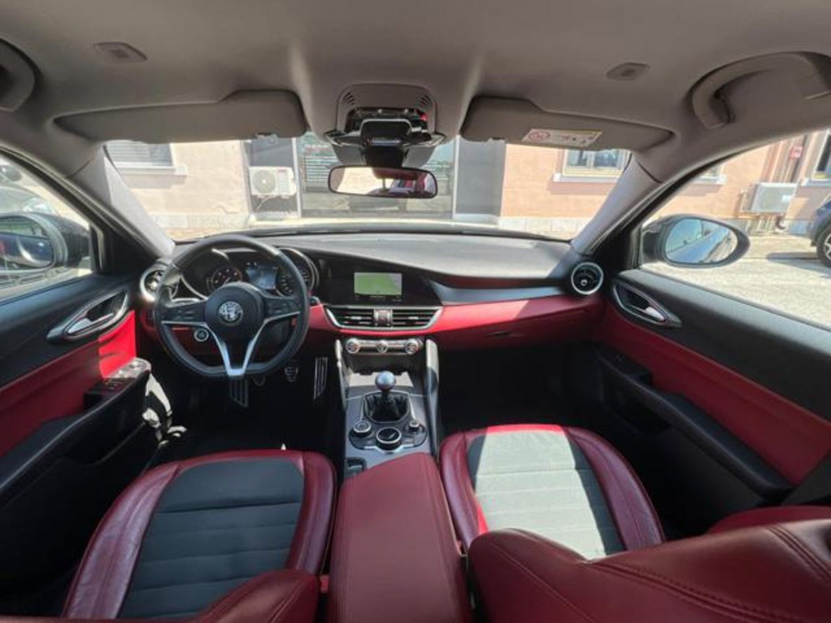 Alfa Romeo Giulia 2.2 Turbodiesel 180 CV AT8 Super (19)