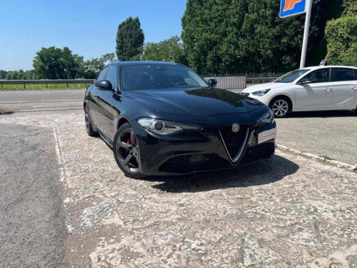 Alfa Romeo Giulia 2.2 Turbodiesel 180 CV AT8 Super (3)