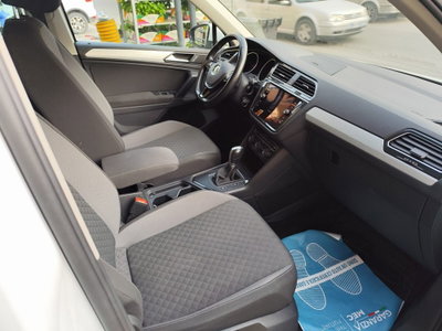 Volkswagen Tiguan Allspace 2.0 tdi R-Line 150cv dsg (9)