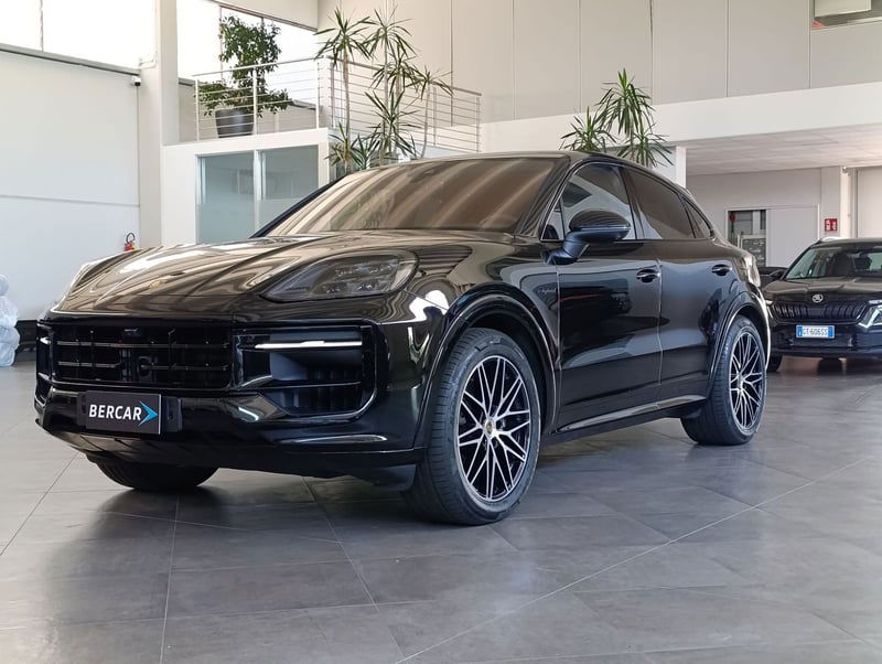 Porsche Cayenne Coupé 3.0 e-hybrid tiptronic