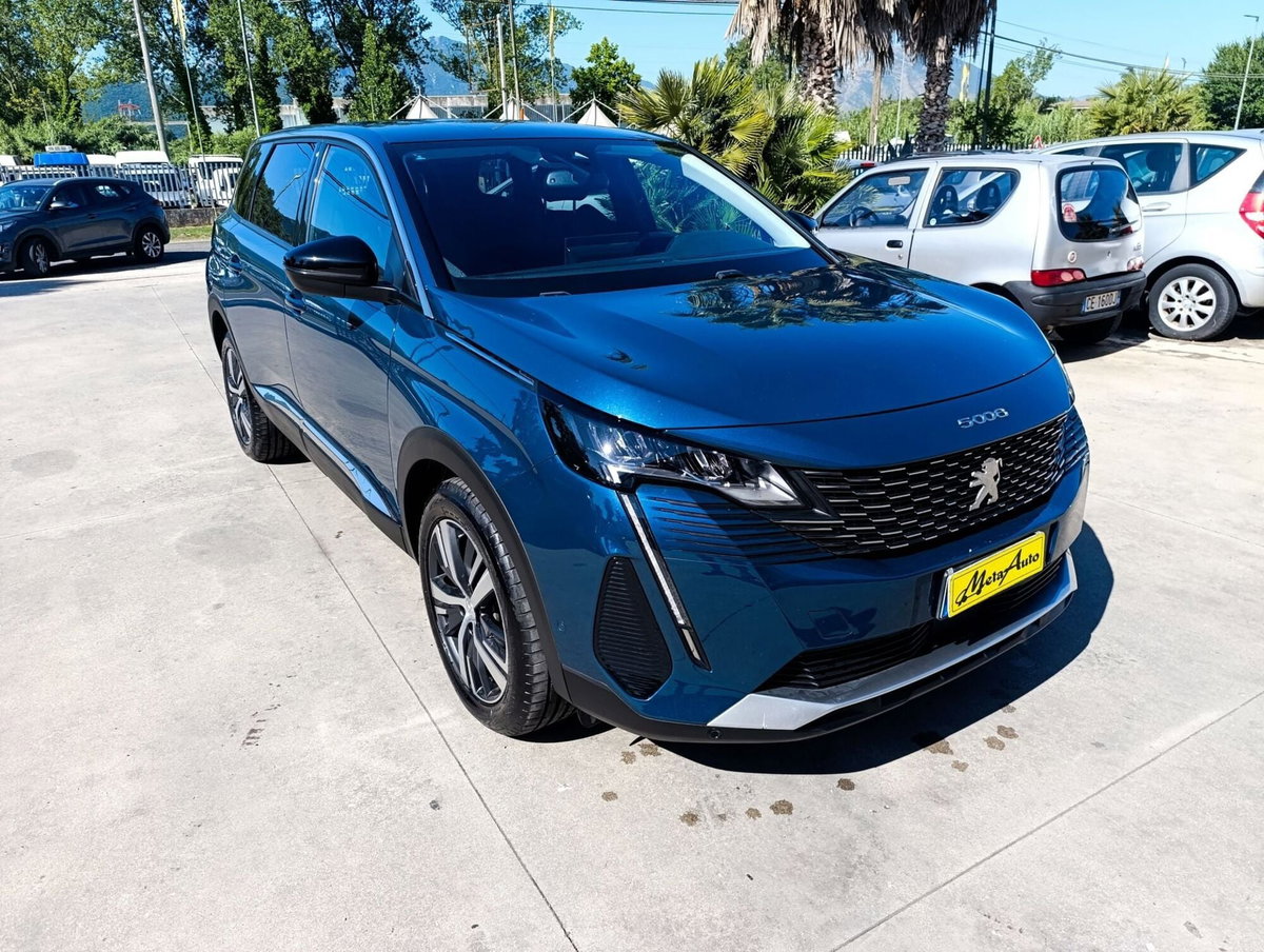 Peugeot 5008 BlueHDi 130 S&S Allure (2)