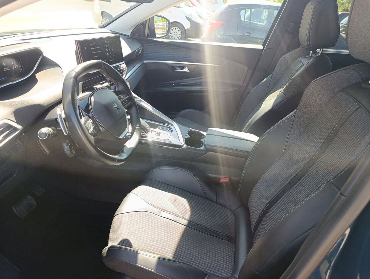 Peugeot 5008 BlueHDi 130 S&S Allure (6)
