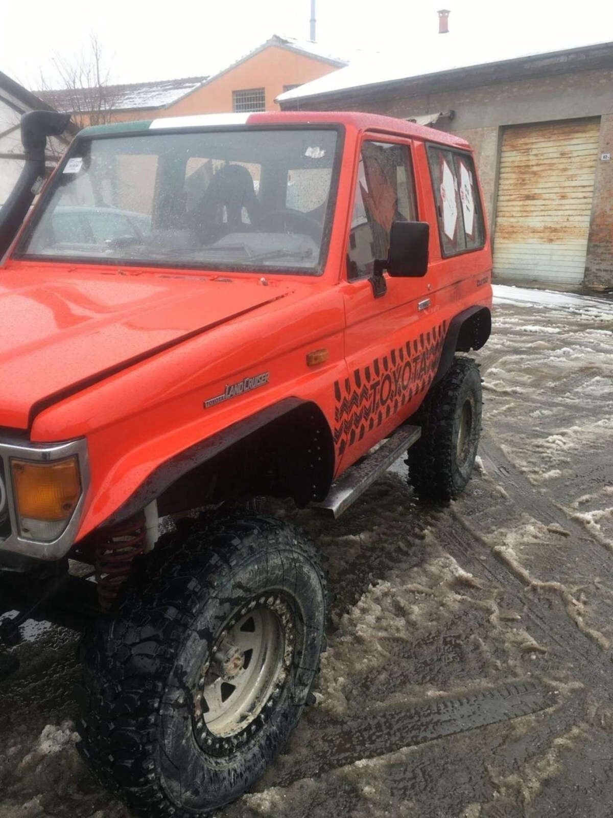Toyota Land Cruiser 2.turbodiesel SW LJ70 (2)