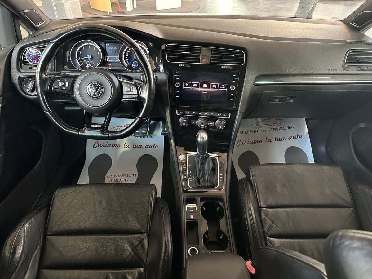 Volkswagen Golf 2.0 TSI 4mot. DSG 5p. R (14)