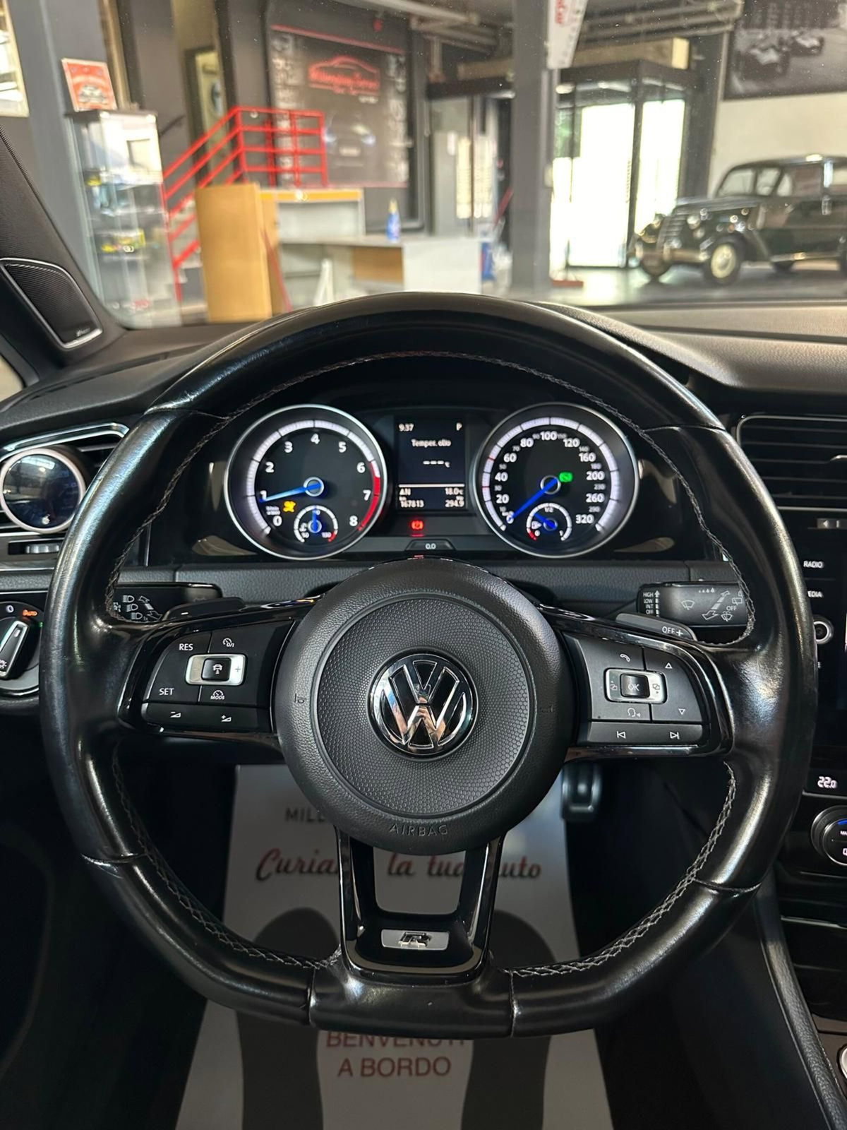 Volkswagen Golf 2.0 TSI 4mot. DSG 5p. R (16)