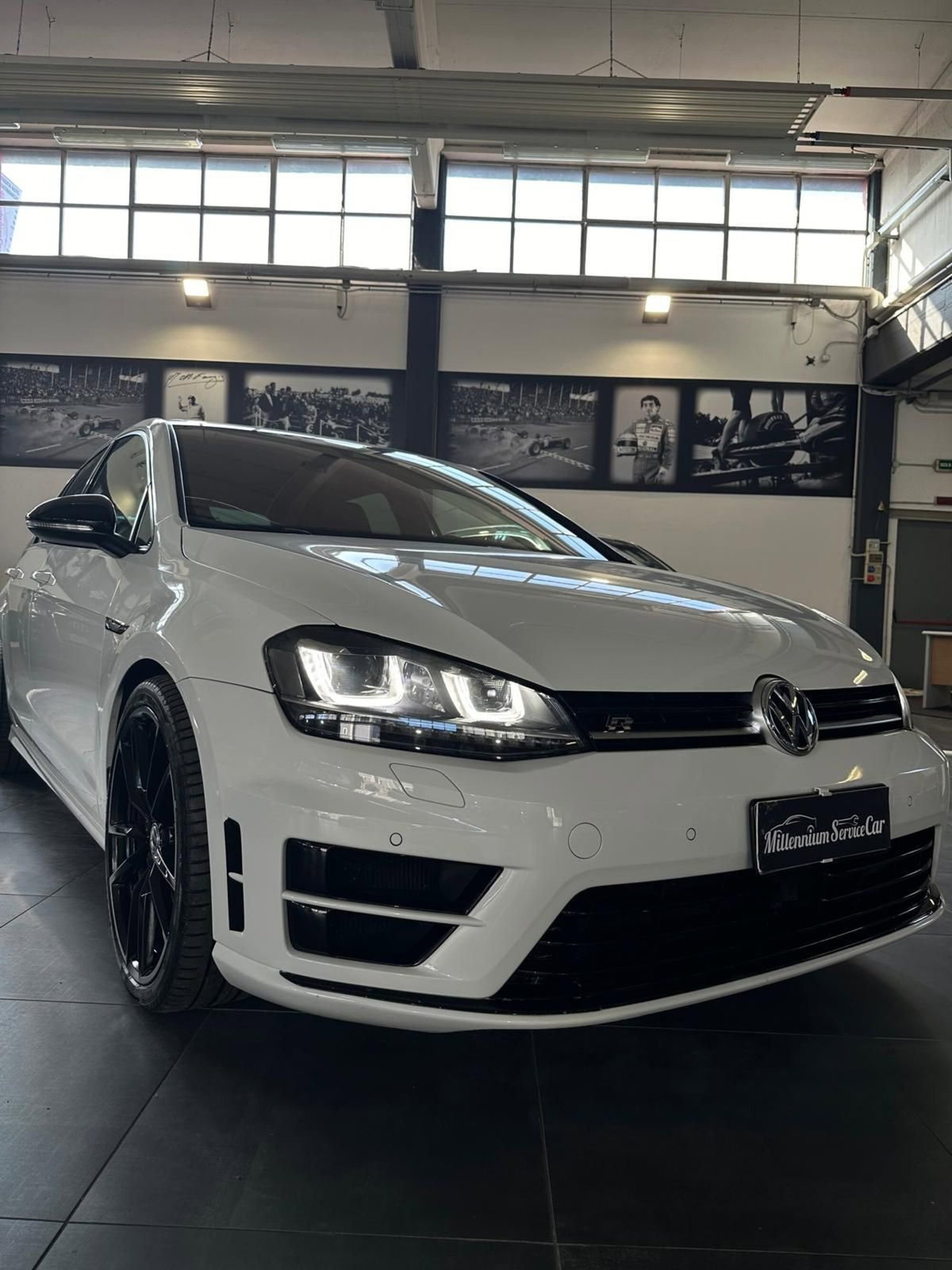 Volkswagen Golf 2.0 TSI 4mot. DSG 5p. R (5)