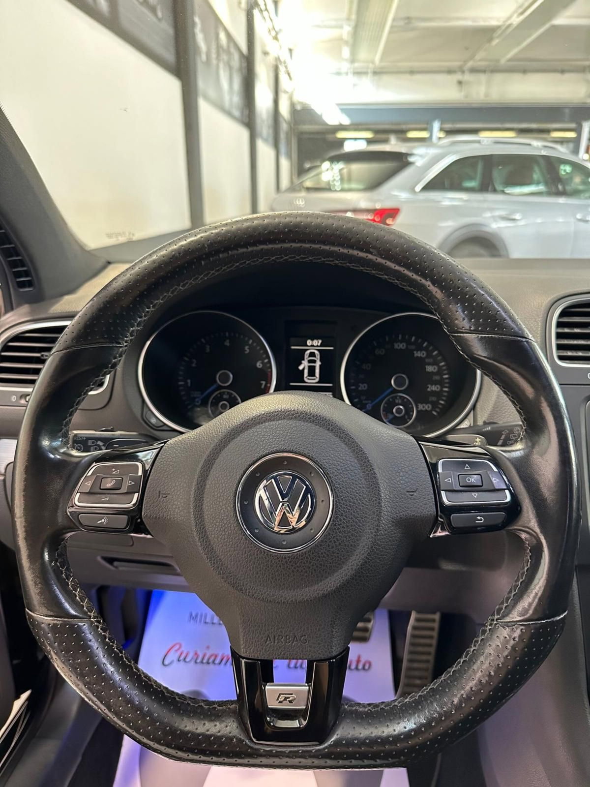 Volkswagen Golf 2.0 TSI 4mot. DSG 5p. R (15)