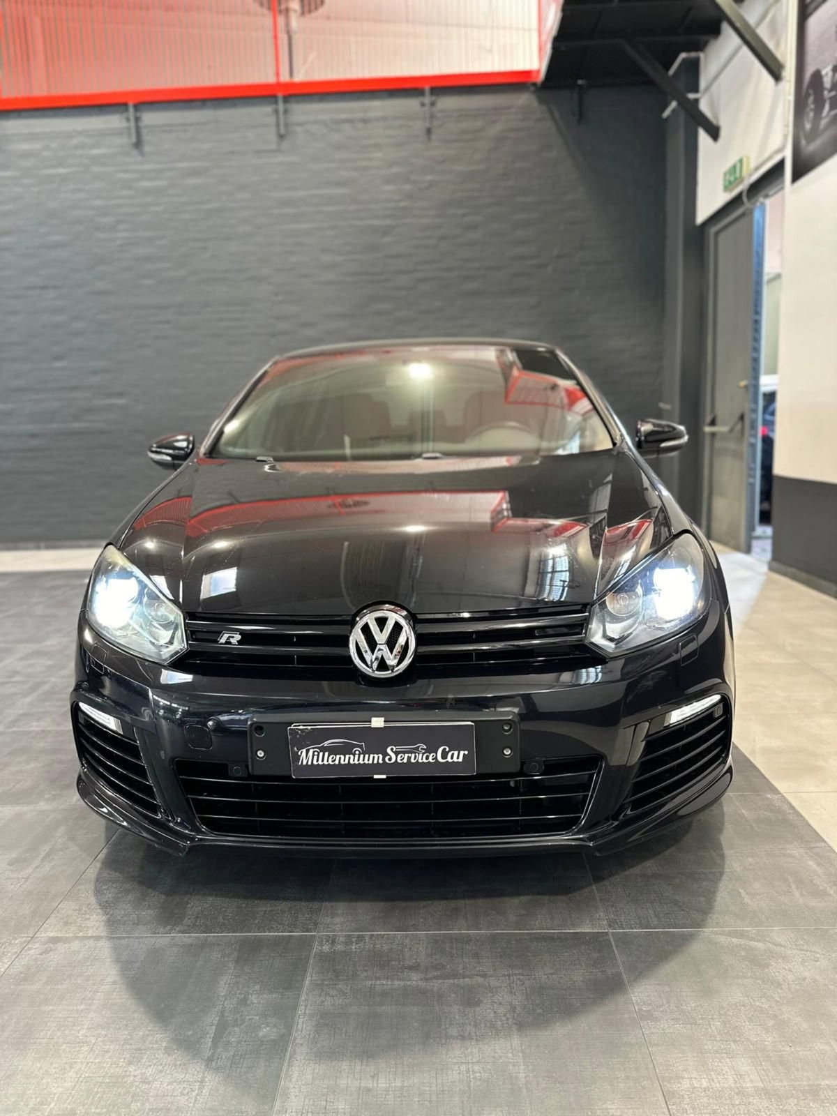 Volkswagen Golf 2.0 TSI 4mot. DSG 5p. R (3)
