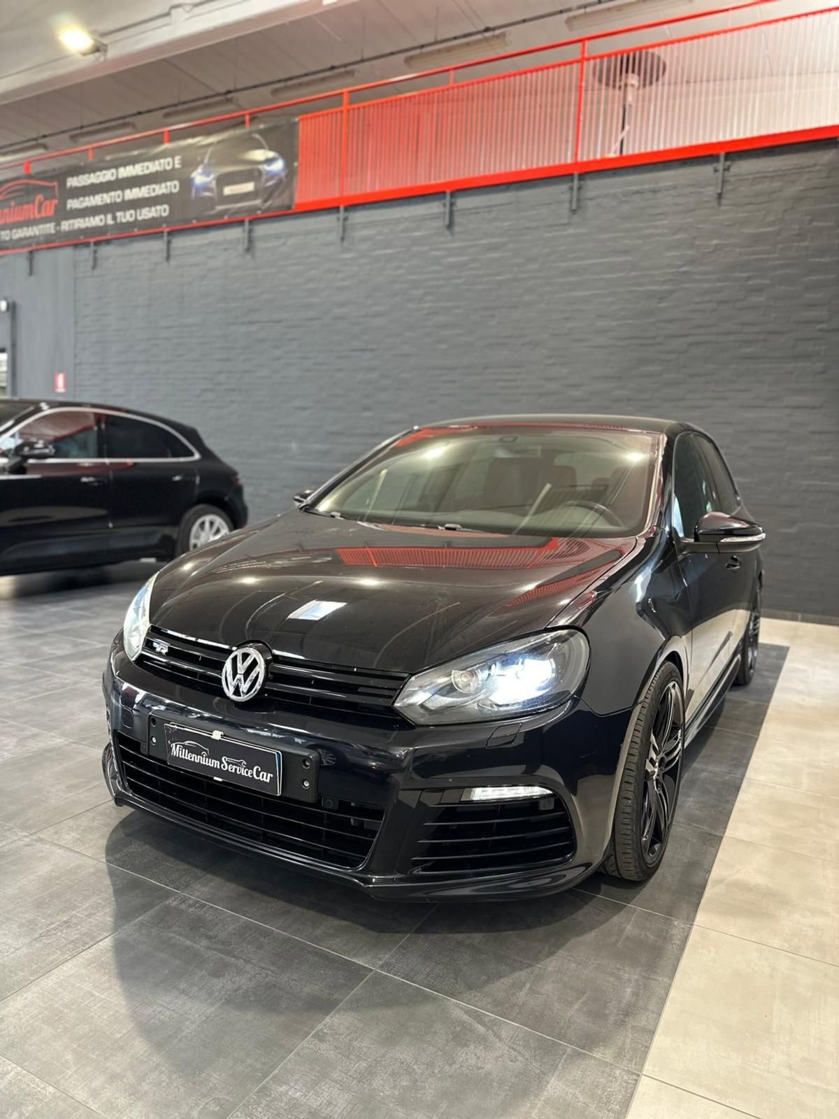 Volkswagen Golf 2.0 TSI 4mot. DSG 5p. R (4)
