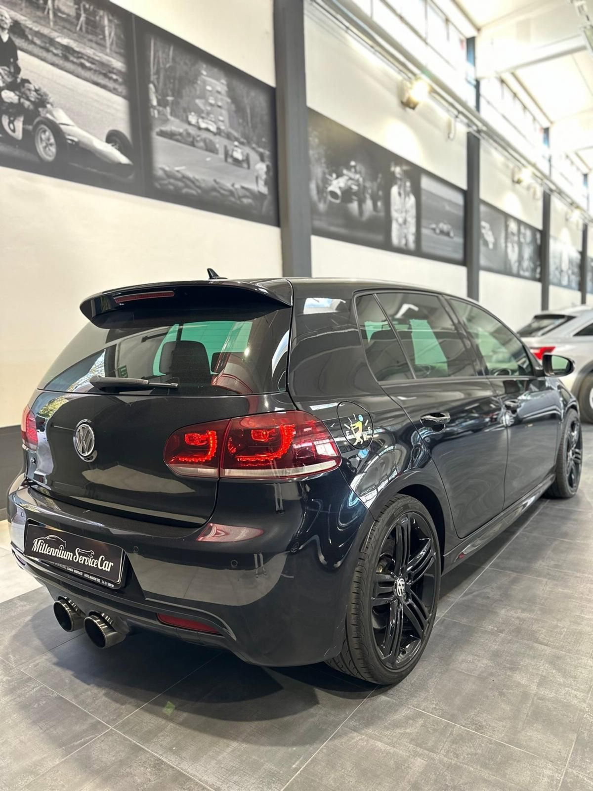 Volkswagen Golf 2.0 TSI 4mot. DSG 5p. R (6)