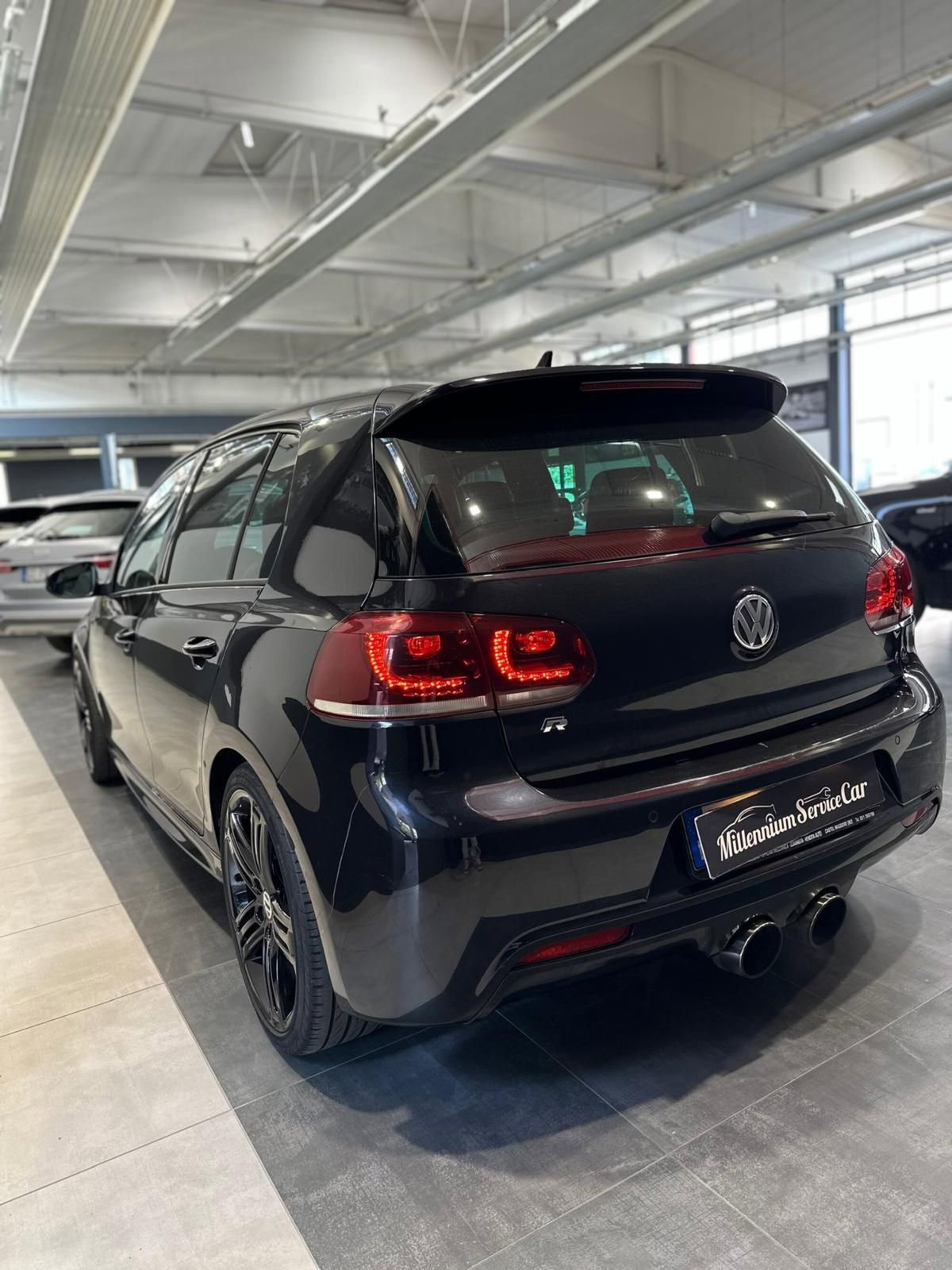 Volkswagen Golf 2.0 TSI 4mot. DSG 5p. R (7)