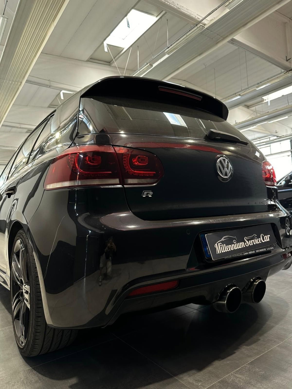 Volkswagen Golf 2.0 TSI 4mot. DSG 5p. R (8)