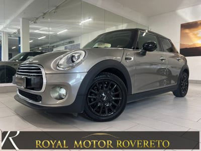 MINI Mini 1.5 Cooper D 5 porte usata
