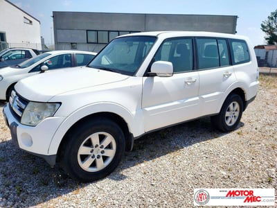 Mitsubishi Pajero 3.2 DI-D 16V 5p. Invite usata