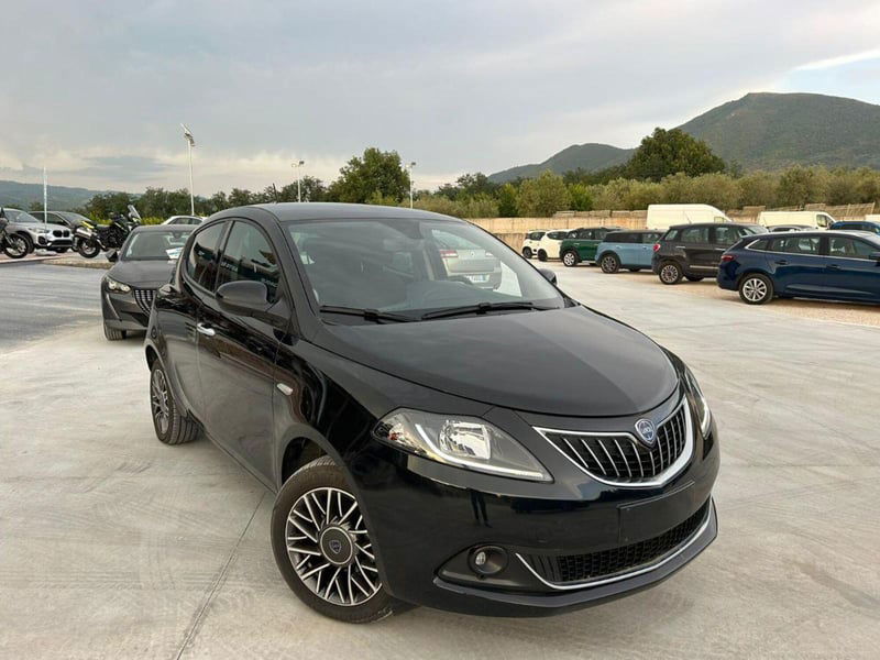 Lancia Ypsilon 1.0 FireFly 5 porte S&S Hybrid Gold Plus